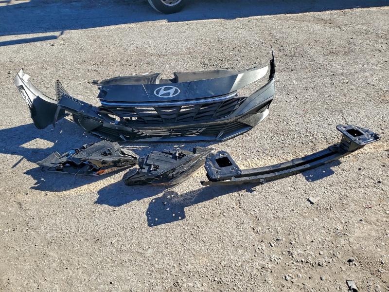 Фото 12 - HYUNDAI ELANTRA