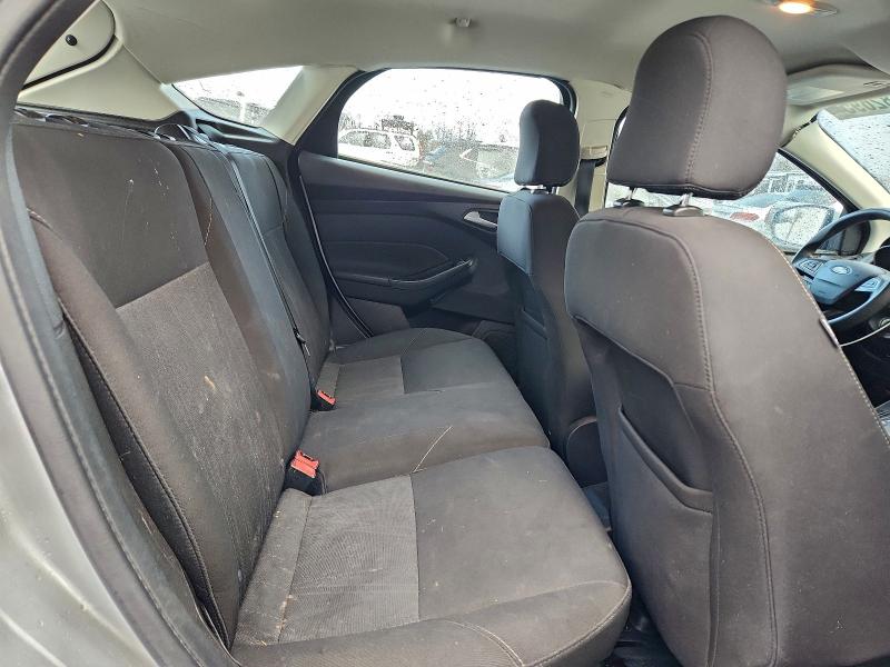 Фото 10 - FORD FOCUS