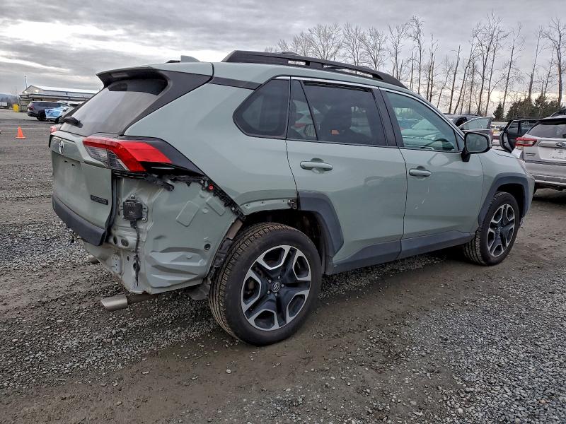 Фото 3 - TOYOTA RAV4