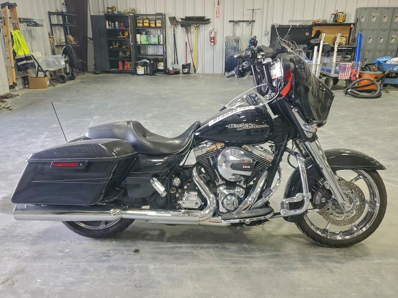 HARLEY-DAVIDSON FL 2014