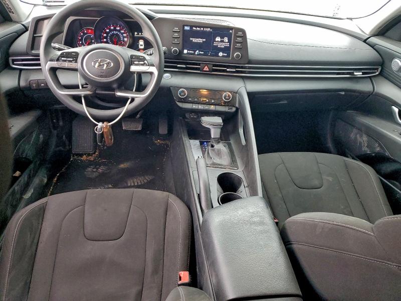 Фото 8 - HYUNDAI ELANTRA