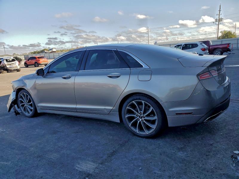 Фото 2 - LINCOLN MKZ