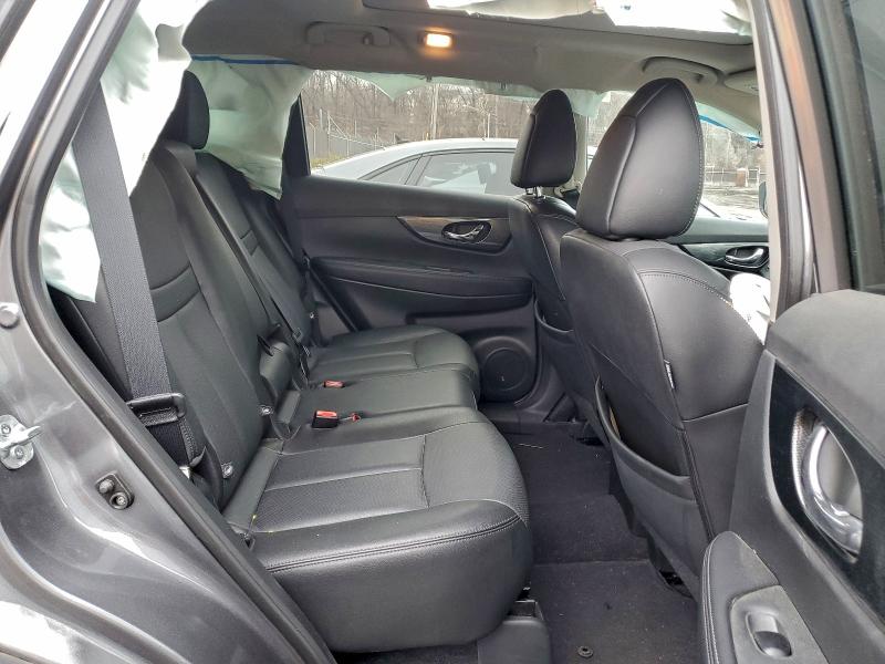 Фото 11 - NISSAN ROGUE