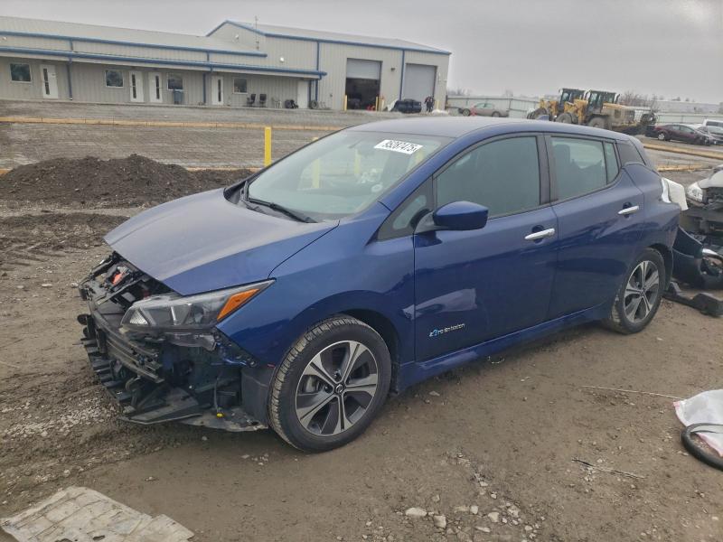 Фото 1 - NISSAN LEAF