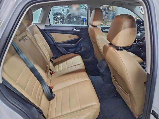 Фото 10 - VOLKSWAGEN JETTA