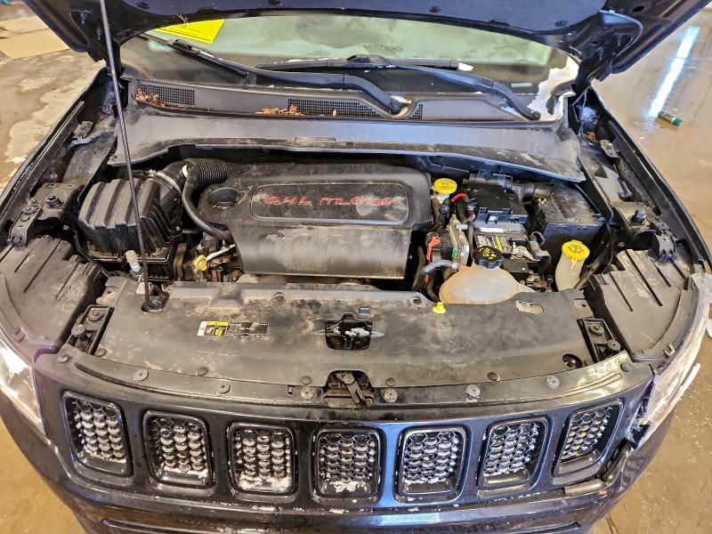 Фото 12 - JEEP COMPASS