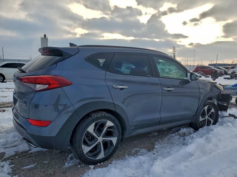 Фото 3 - HYUNDAI TUCSON