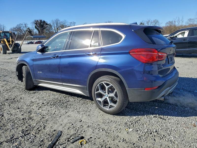 Фото 2 - BMW X1