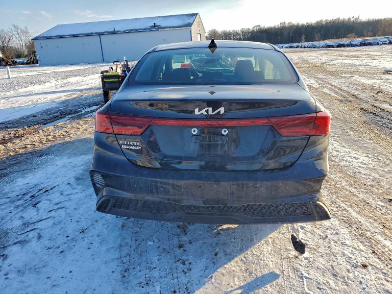 Фото 6 - KIA FORTE