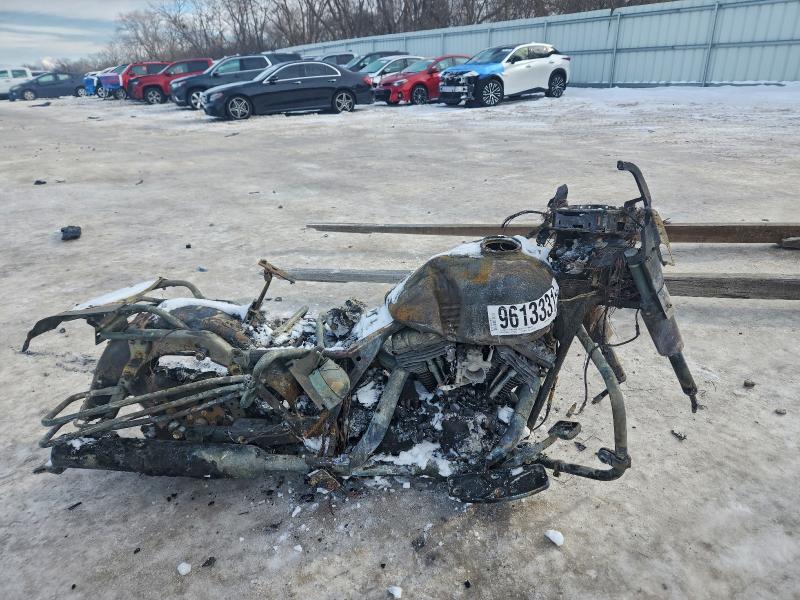 HARLEY-DAVIDSON FLHTCUI 10 2008