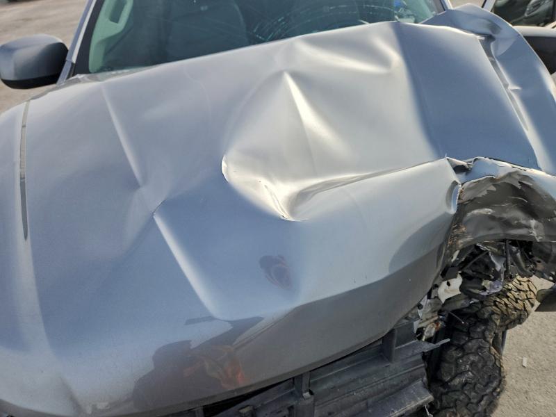 Фото 11 - CHEVROLET COLORADO