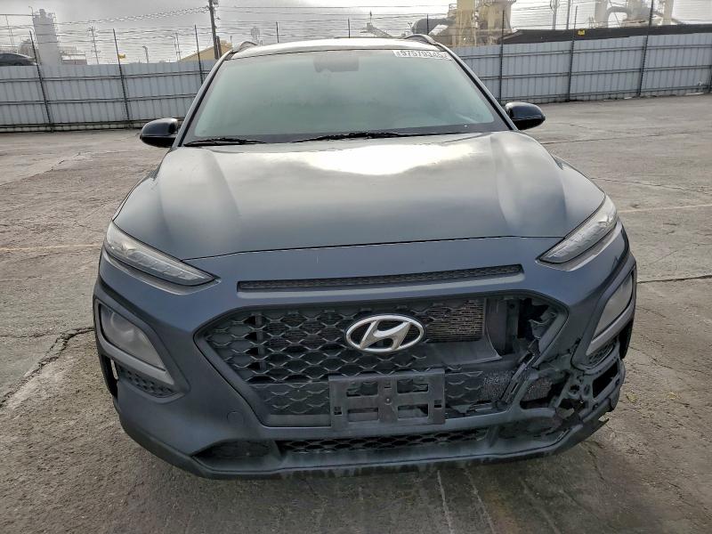 Фото 5 - HYUNDAI KONA