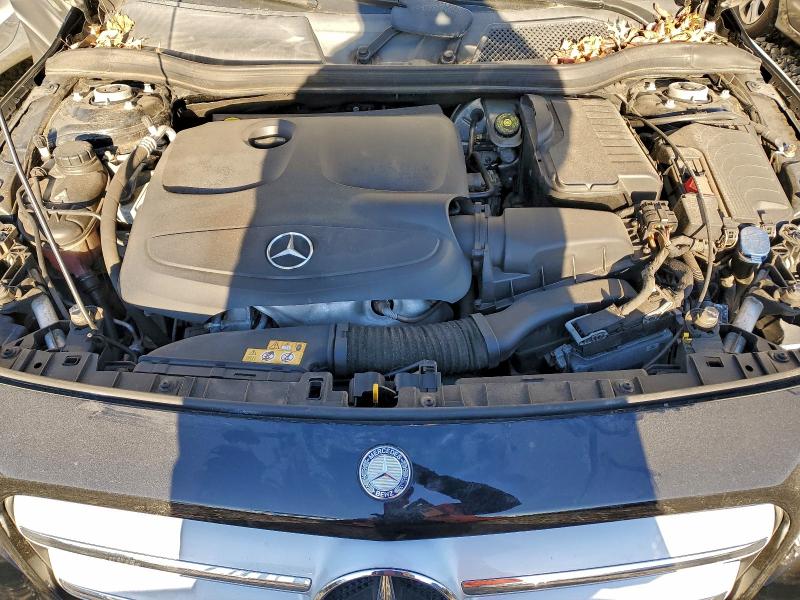 Фото 11 - MERCEDES-BENZ GLA-CLASS