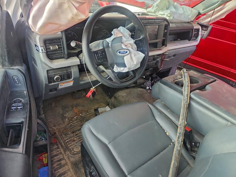 Фото 8 - FORD F550