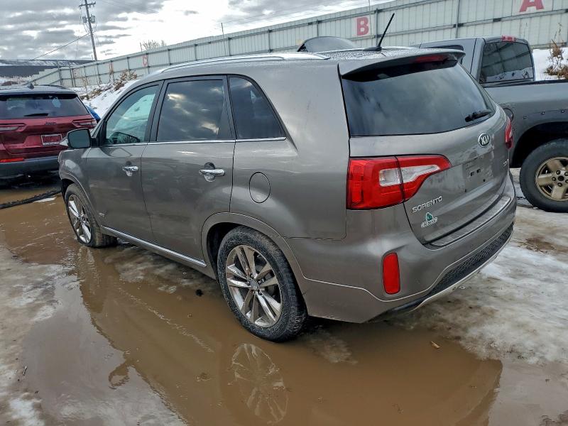 Фото 2 - KIA SORENTO