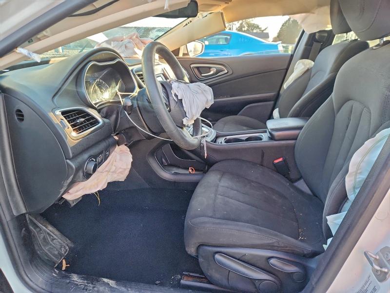 Фото 7 - CHRYSLER 200