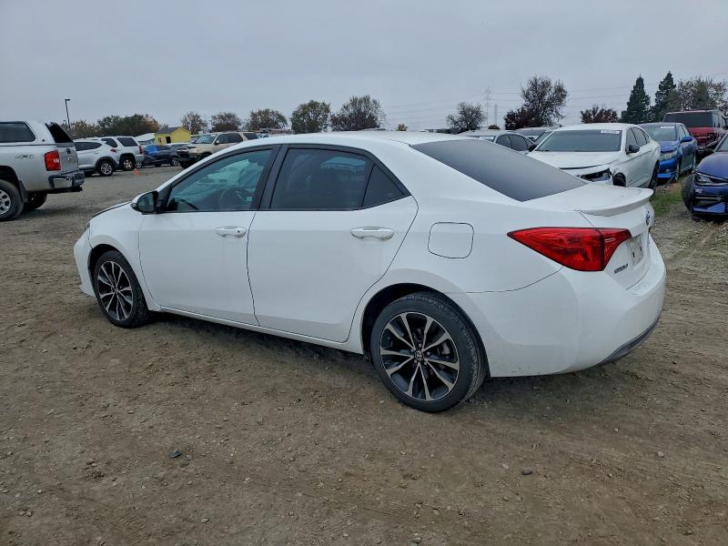 Фото 2 - TOYOTA COROLLA