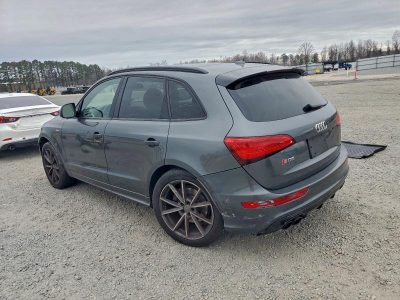 Фото 2 - AUDI SQ5