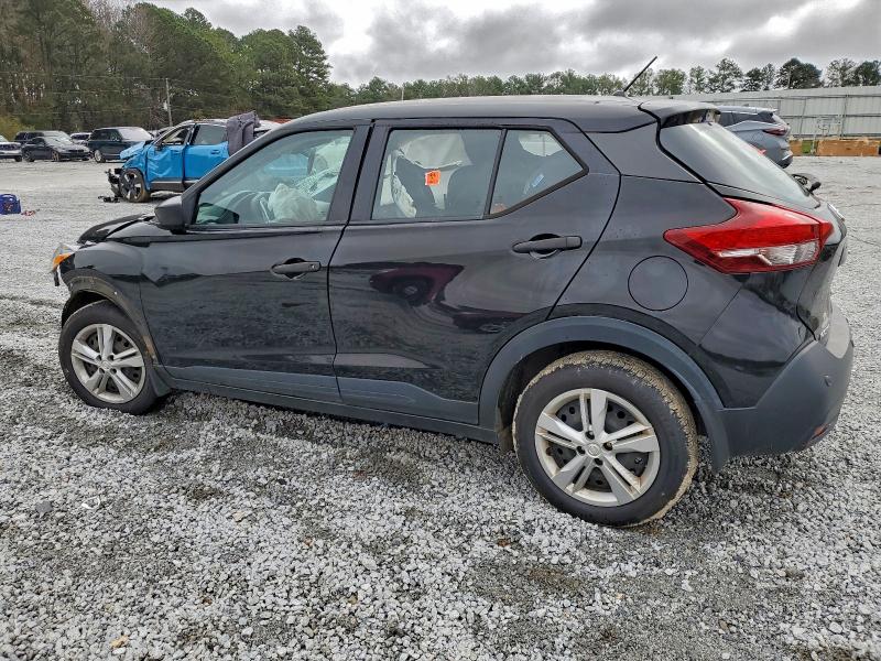 Фото 2 - NISSAN KICKS