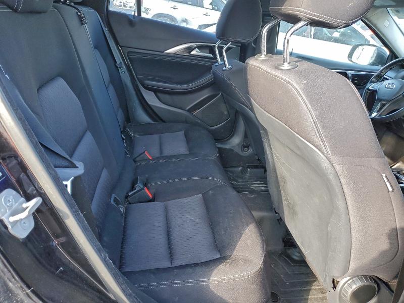 Фото 10 - INFINITI QX30