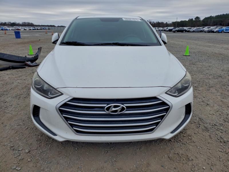 Фото 5 - HYUNDAI ELANTRA