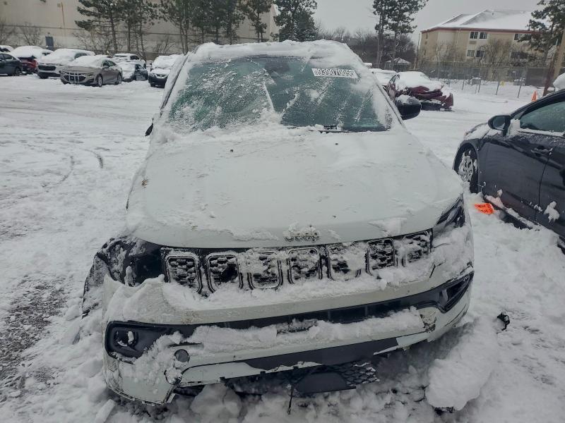 Фото 5 - JEEP COMPASS