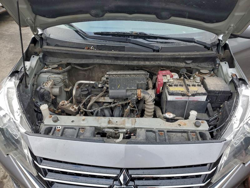 Фото 11 - MITSUBISHI MIRAGE