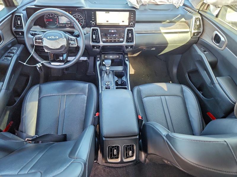 Фото 8 - KIA SORENTO