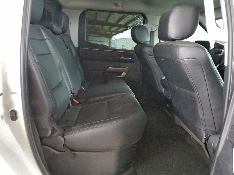 Фото 10 - TOYOTA TUNDRA