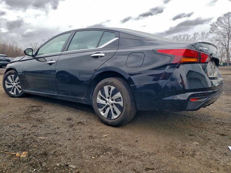 Фото 2 - NISSAN ALTIMA