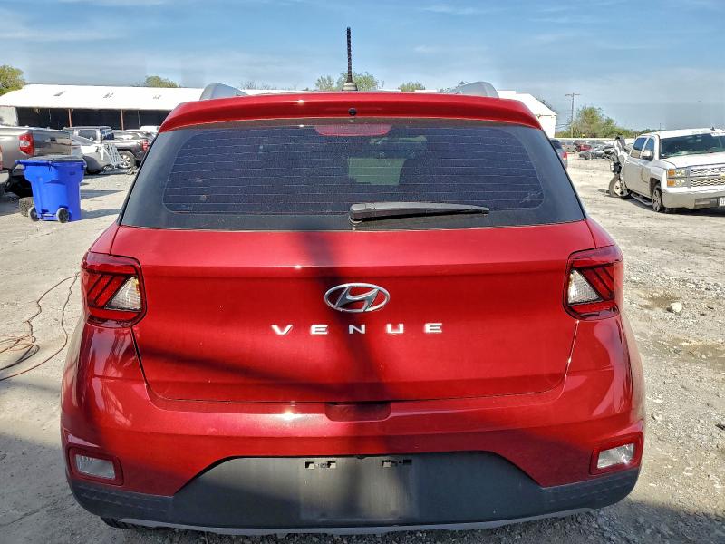 Фото 6 - HYUNDAI VENUE