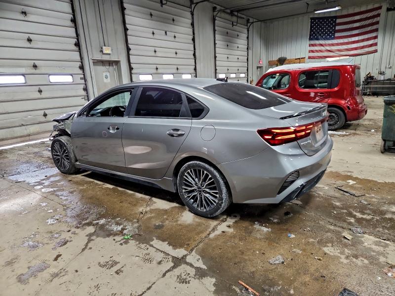 Фото 2 - KIA FORTE