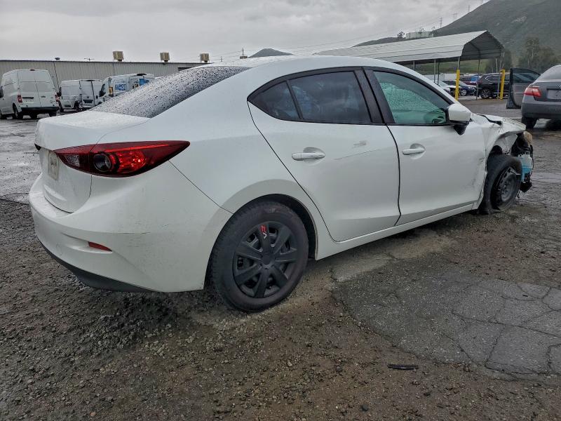 Фото 3 - MAZDA 3