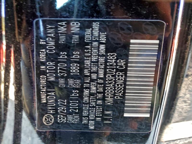 Фото 12 - HYUNDAI VENUE