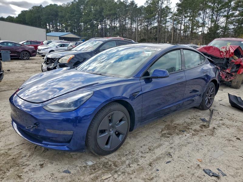 Фото 1 - TESLA MODEL 3