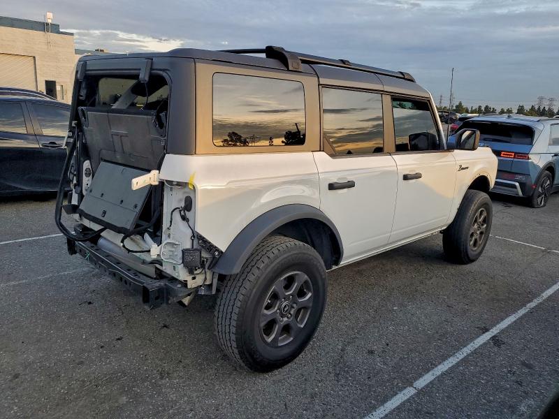 Фото 3 - FORD BRONCO