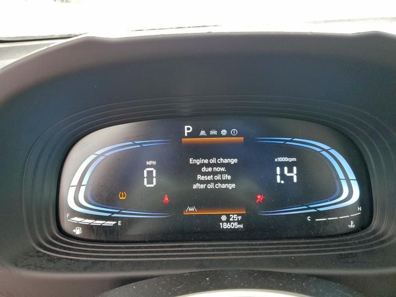 Фото 9 - HYUNDAI VENUE