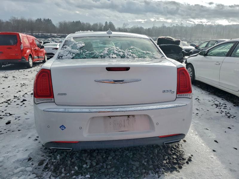 Фото 6 - CHRYSLER 300