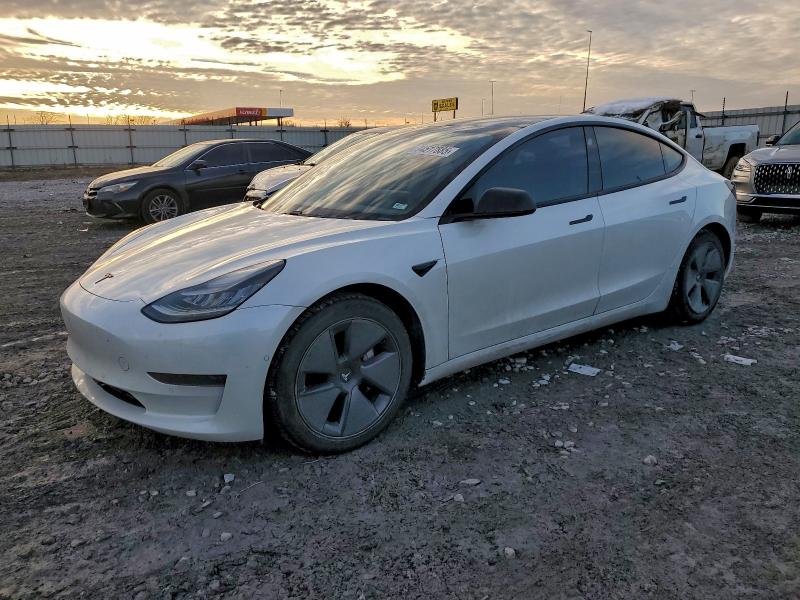 Фото 1 - TESLA MODEL 3