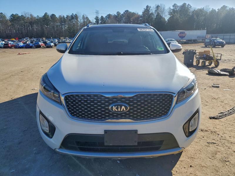 Фото 5 - KIA SORENTO