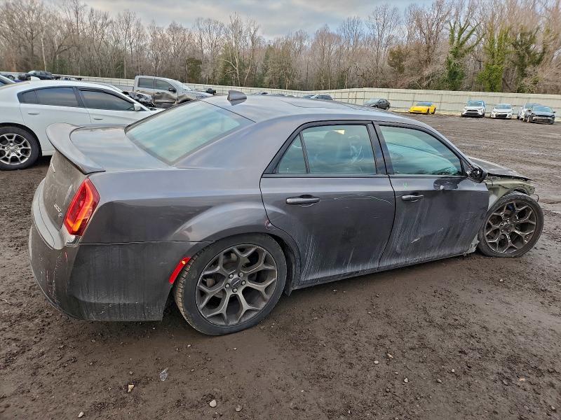 Фото 3 - CHRYSLER 300
