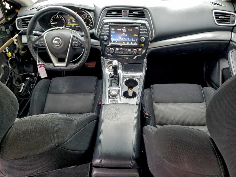 Фото 8 - NISSAN MAXIMA