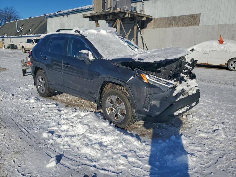 Фото 4 - TOYOTA RAV4