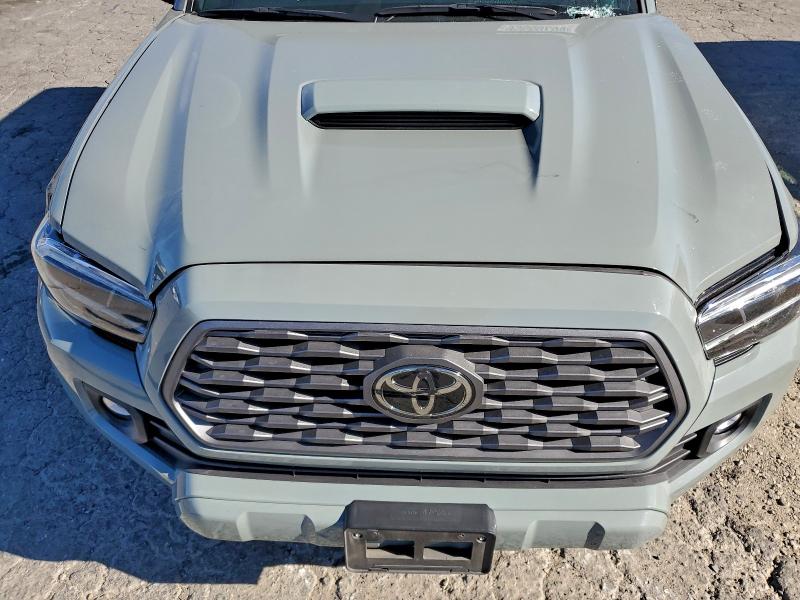 Фото 11 - TOYOTA TACOMA