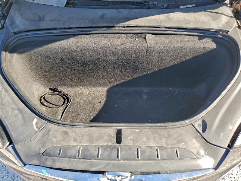 Фото 12 - TESLA MODEL X