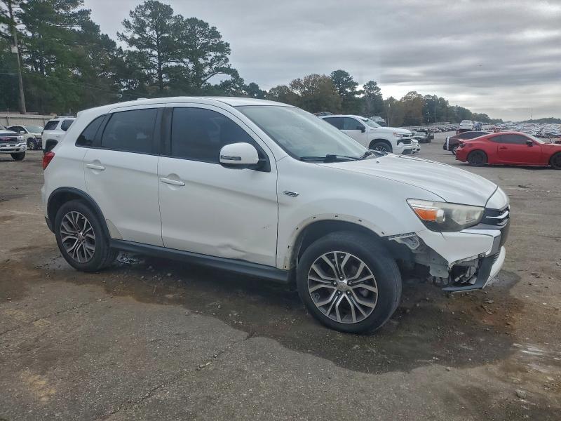 Фото 4 - MITSUBISHI OUTLANDER