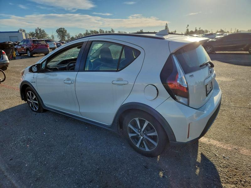 Фото 2 - TOYOTA PRIUS