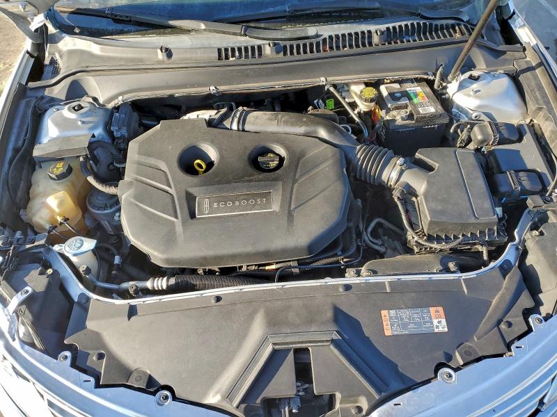 Фото 11 - LINCOLN MKZ