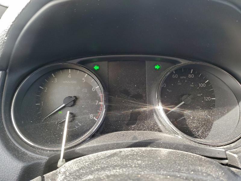 Фото 9 - NISSAN ROGUE