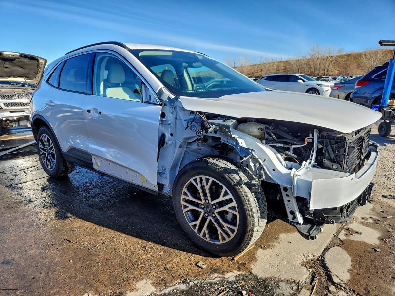 Фото 4 - FORD ESCAPE